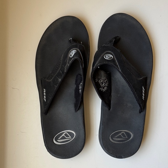 Reef Sandals - Picture 1 of 4